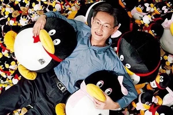 我想和人买个QQ号，他只绑定密保手机，说我给钱后把手机换成我的，但是有什么审核时间，还有实名认证？